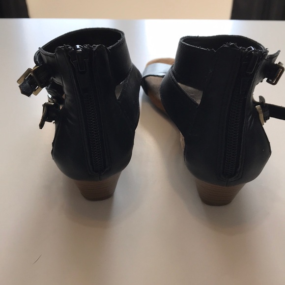 Aerosoles Sandals - Picture 2 of 3